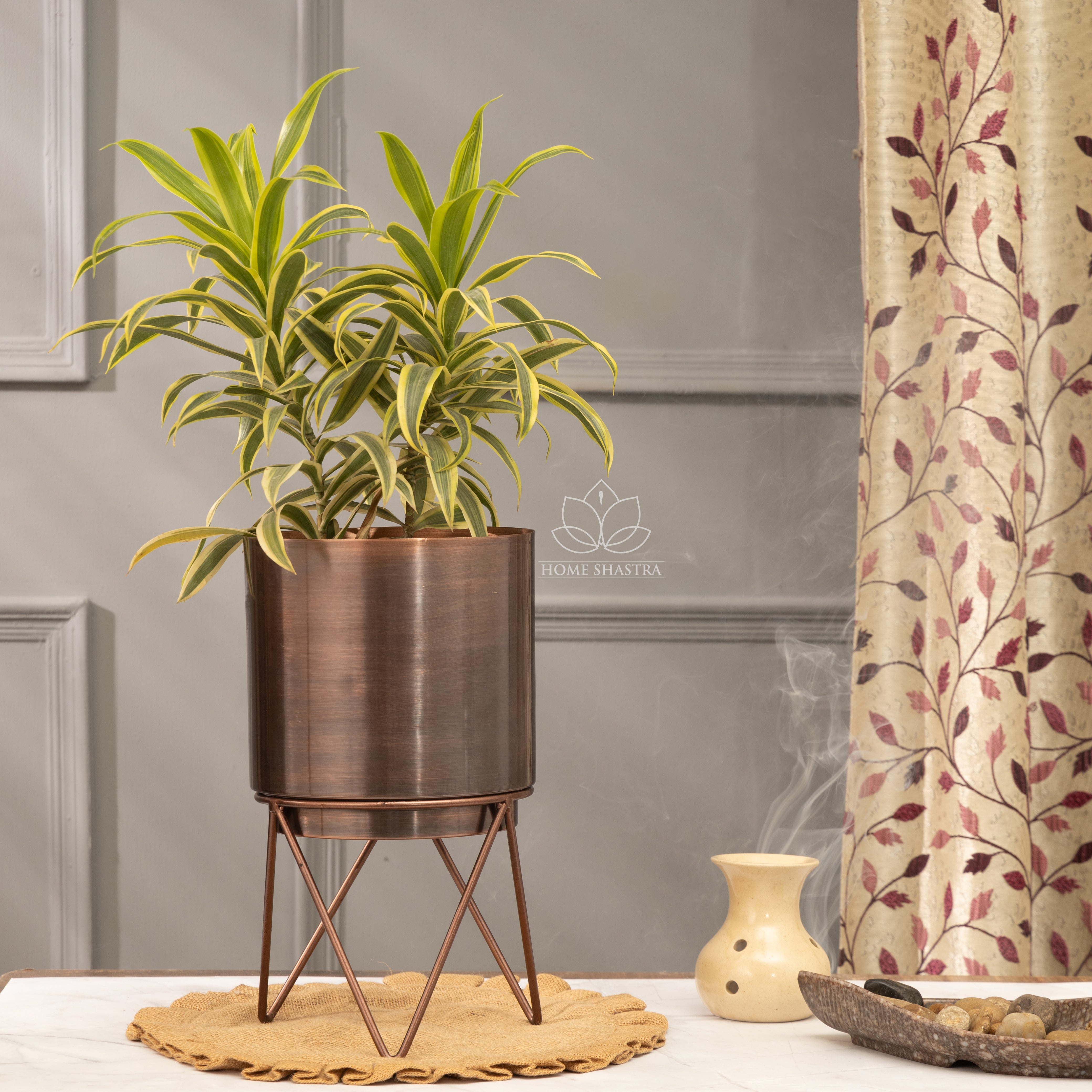 Elle Antique Planters (Pack of 1)